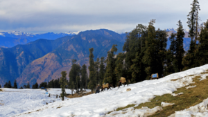 famous winter treks in india